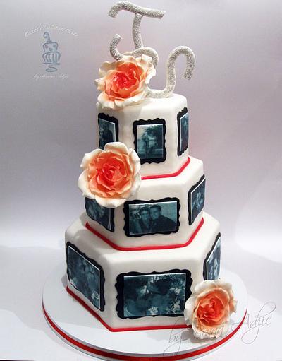 Wedding cake with bride and groom pictures - Cake by Brana Adzic
