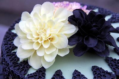 Sugar Dahlias Close up pics - Cake by Lisa Templeton