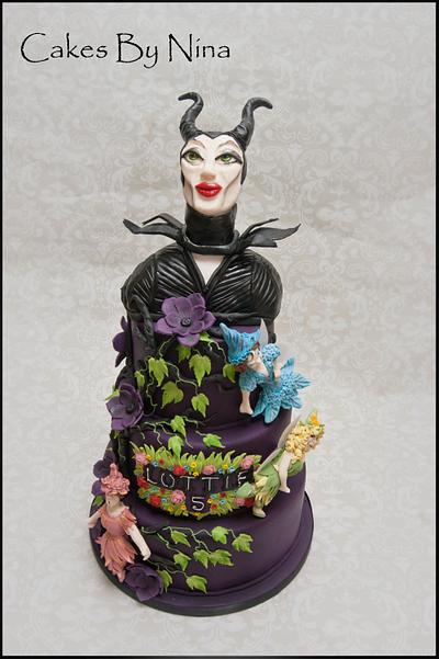 Maleficent - Cake by Cakes by Nina Camberley