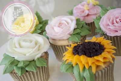 Piped Buttercream Flower Cupcakes by Windsor Cake Studio - Cake by Windsor Craft