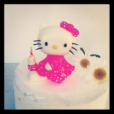 Hello Kitty sugar topper - Cake by Danijela Lilchickcupcakes