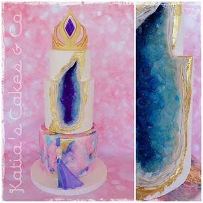 Glow in the dark cristal cake - Cake by Yumkat
