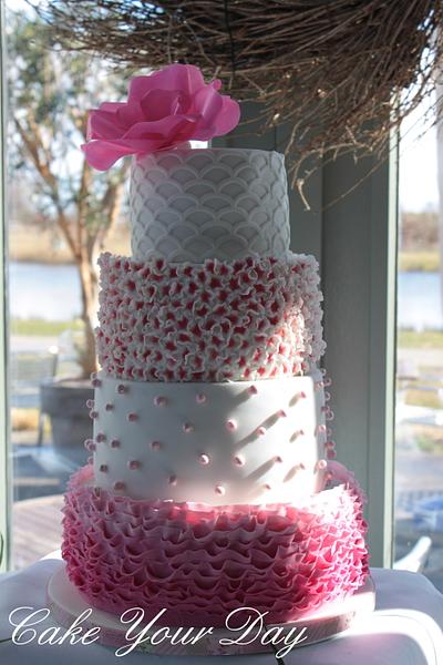 Spring Wedding Cake. - Cake by Cake Your Day (Susana van Welbergen)