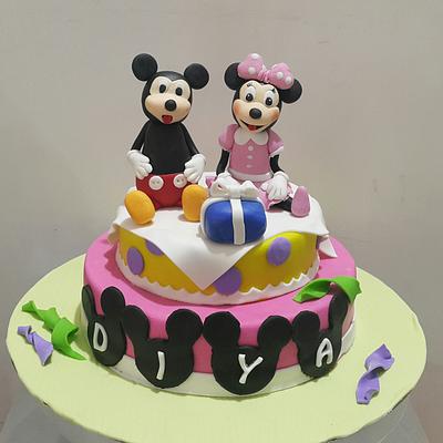 Two Cuties - Cake by Urvi Zaveri 