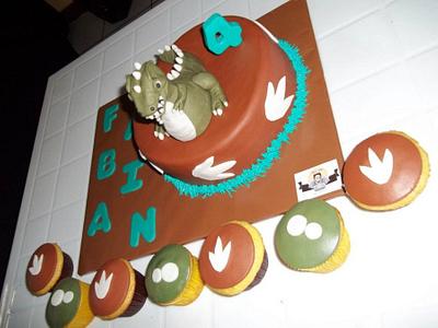 Dinosaur Birthday - Cake by N&N Cakes (Rodette De La O)
