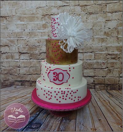 Girly birthday cake - Cake by Studio53