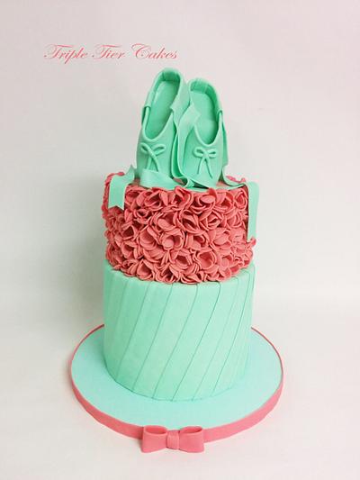 Ruffle  Cake - Cake by Triple Tier Cakes