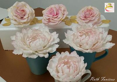 Roses and peonies - Cake by Ruth - Gatoandcake