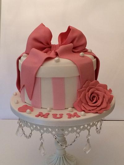 Gift Box Cake - Cake by pandorascupcakes