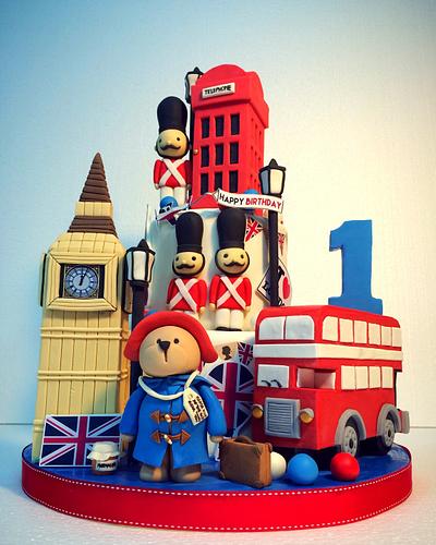 London  - Cake by Hendry chen
