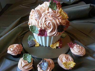 Fall Giant Cupcake - Cake by CupcakeMamaof2