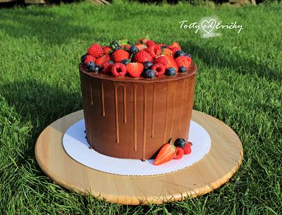 Fresh forest fruits  - Cake by Cakes by Evička