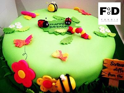 Bugs in a garden - Cake by FoodieBakes