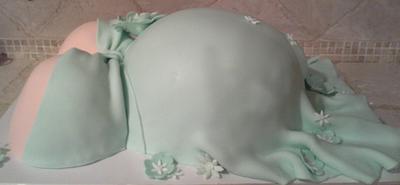 Baby Bump - Cake by Cakes by Vicki