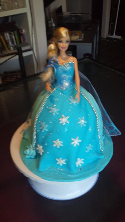 Elsa - Cake by Vicky