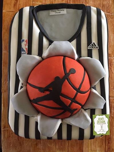 Basketball birthday cake - Cake by Ventidesign Cakes
