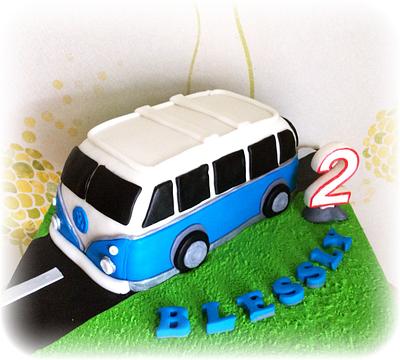 VW Camper Van on the road !  - Cake by Charmaine C 