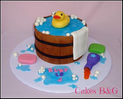 Rubber Ducky Cake - Cake by Laura Barajas 