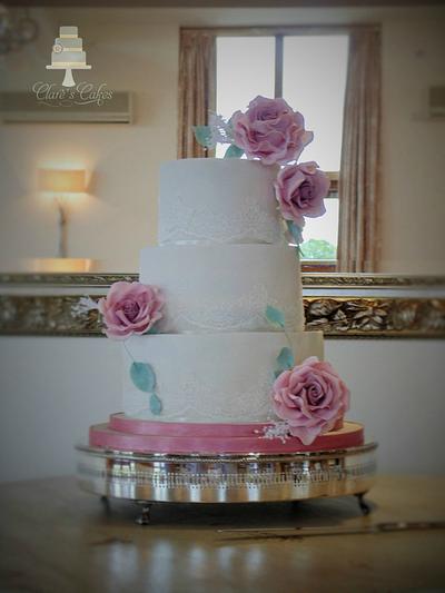 Mythe Barn Wedding Cake - Cake by Clare's Cakes - Leicester