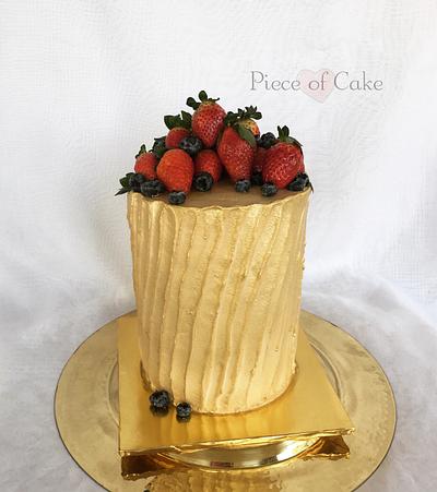 Little gold cake  - Cake by siti radiah