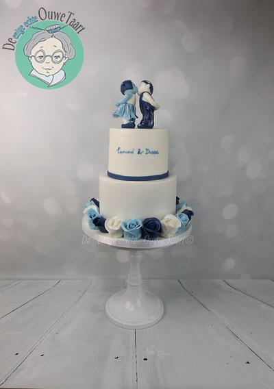 Dutch Delfs blue cake with kissing couple - Cake by DeOuweTaart