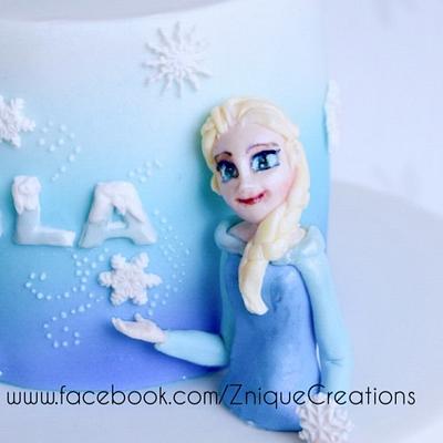 Frozen  - Cake by Znique Creations