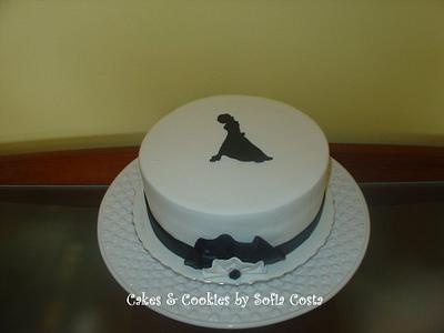 black and white simplicity - Cake by Sofia Costa (Cakes & Cookies by Sofia Costa)