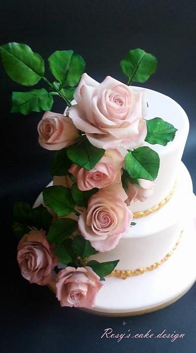 Roses wedding cake - Cake by rosycakedesigner