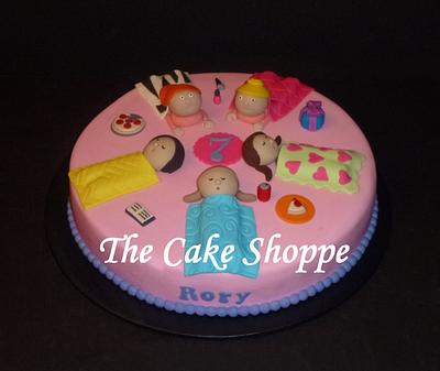 Slumber party cake - Cake by THE CAKE SHOPPE