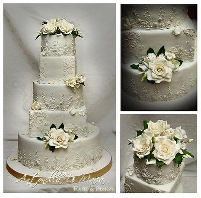 pearl grey with romantic lace, roses and glam - Cake by Antonella Di Maria