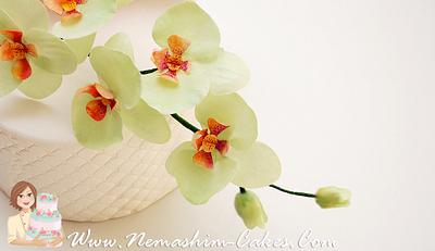 wafer paper orchids - Cake by galit