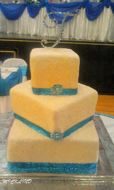 WEDDING CAKE - Cake by Linda