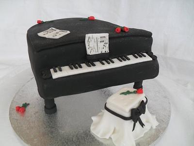 Piano lessons - Cake by Marie 2 U Cakes  on Facebook