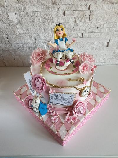 Alice in the wonderland💞 - Cake by Milena Nikolic