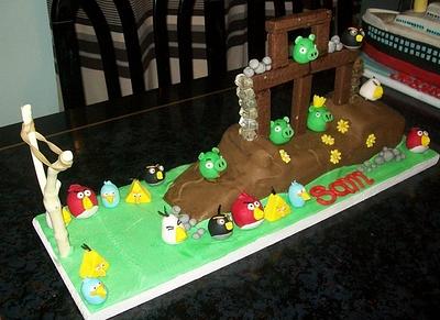 Angry birds cake - Cake by SuzyF