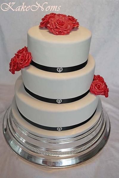 Wedding cake - Cake by KakeNoms 