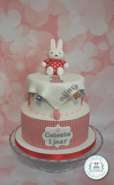 Miffy  - Cake by Mond vol taart