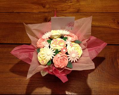 Cupcake bouquet  - Cake by Cakes Honor Plate