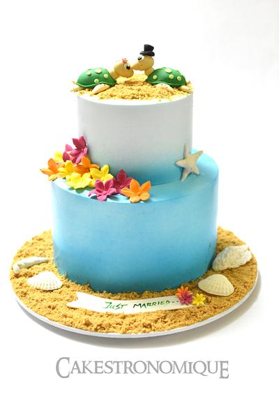 Whipped cream frosted Beach themed wedding cake - Cake by Thasni mariyam wahid