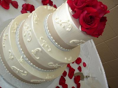 Pearl Buttercream Sporadic Scroll Wedding Cake - Cake by Sugar Showcase