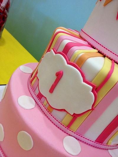 Gia turns 1 - Cake by Enchanted Icing