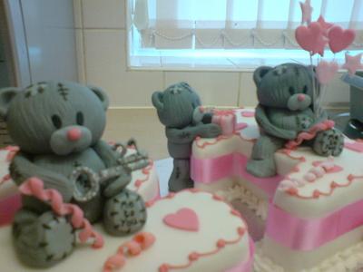 me to you bears 21st - Cake by SugarMagicCakes (Christine)