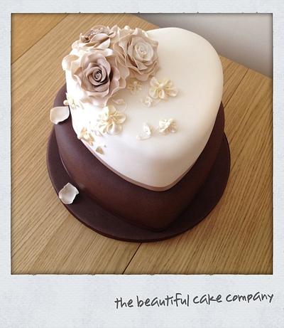 Mocha hearts and roses - Cake by lucycoogancakes