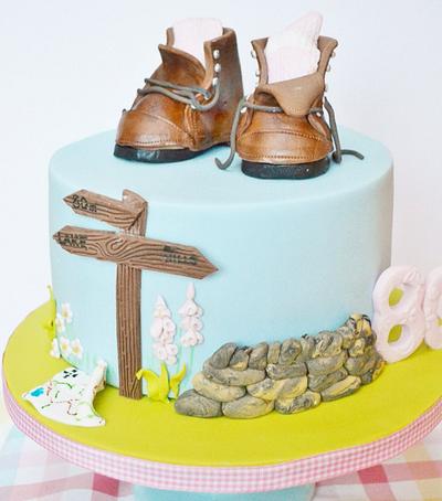 Country walks - Cake by Roo's Little Cake Parlour