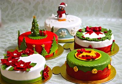 Christmas mini cakes - Cake by Sugar Stories