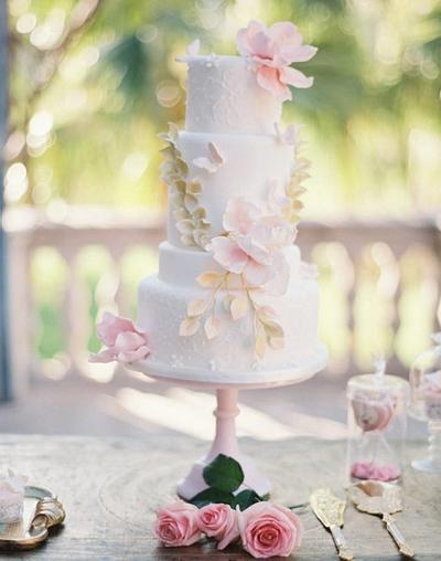Romantic wedding cake and dessert table - Cake by Sweet Petel