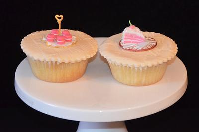 Mini treats - Cake by Marianna's Caking Me Crazy