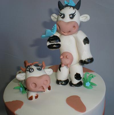 Cow love  - Cake by Sugarart Cakes
