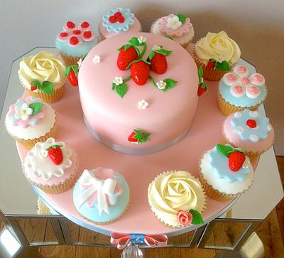 summer time - Cake by Alison's Bespoke Cakes