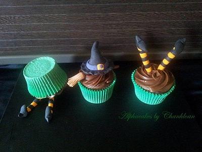 Witch - Cake by AlphacakesbyLoan 